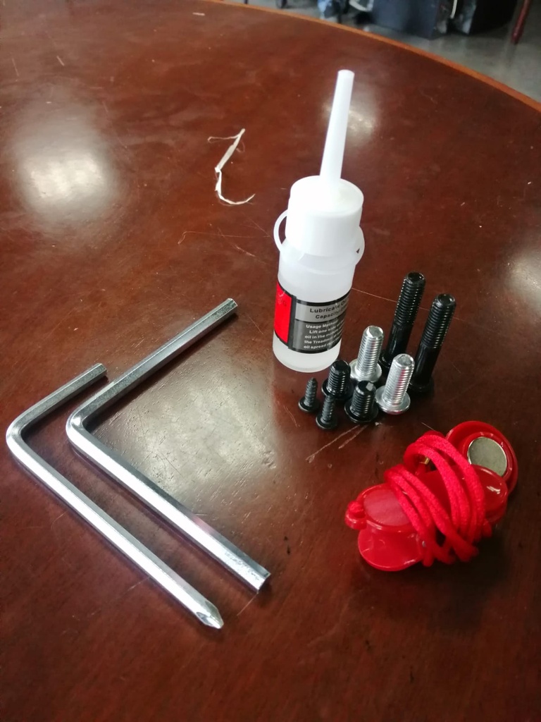 Set de herramientas y lubricante K6 caminadora electrica Aeos